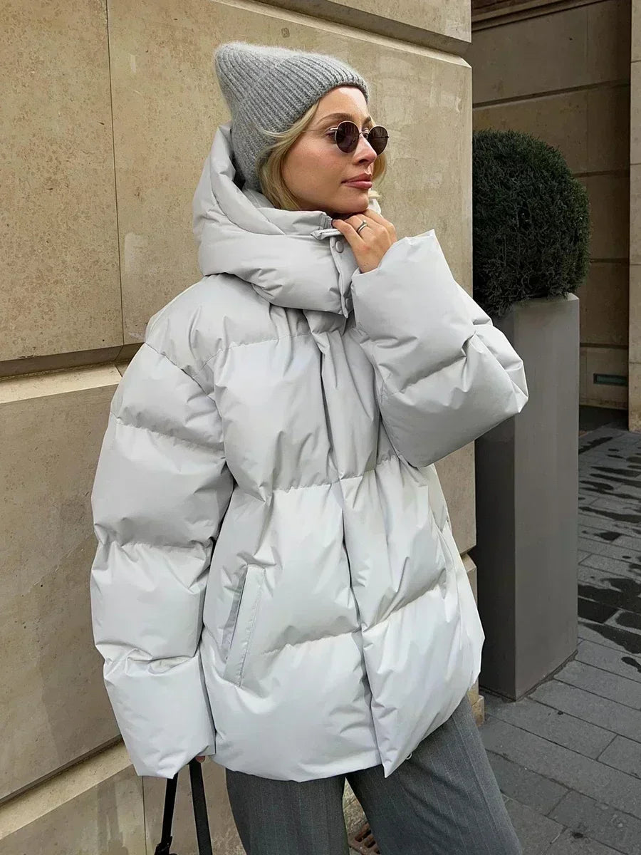 Quilted coat with a hood | PIPA-AV COAT