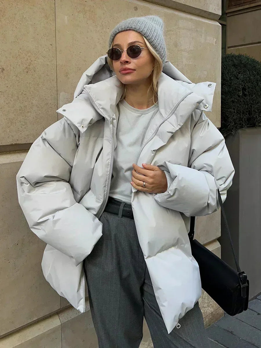 Quilted coat with a hood | PIPA-AV COAT