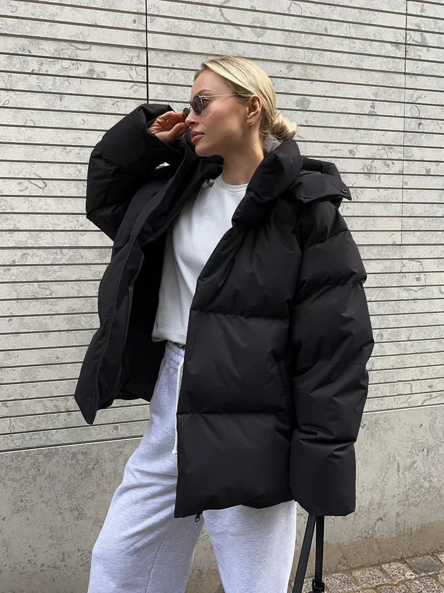 Quilted coat with a hood | PIPA-AV COAT